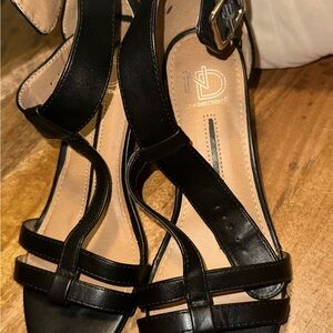 New Directions Elegant Black Heels
